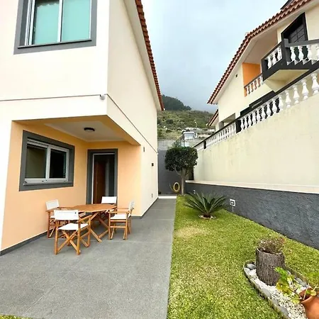 Beautiful 3-bed House In Hotel Arco da Calheta (Madeira)