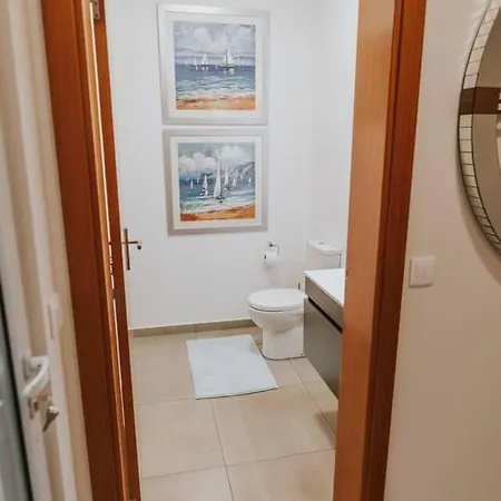 Beautiful 3-bed House In Hotel 4*