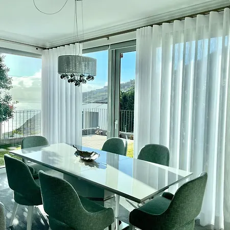 Hotel Beautiful 3-bed House In Arco da Calheta (Madeira)