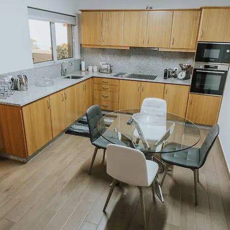 Hotel Beautiful 3-bed House In 4*